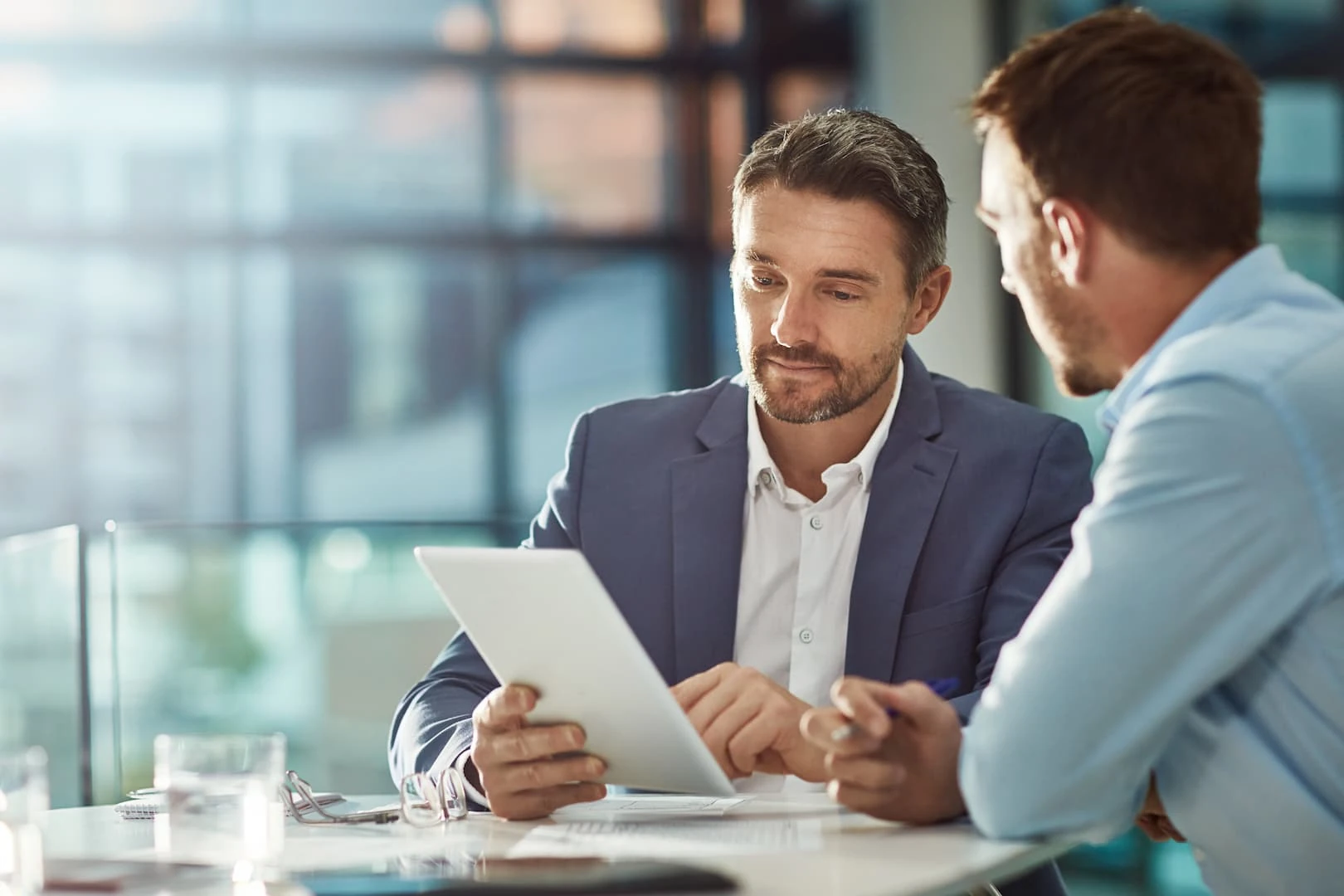 Acheteur industriel consultant des preuves fournisseur